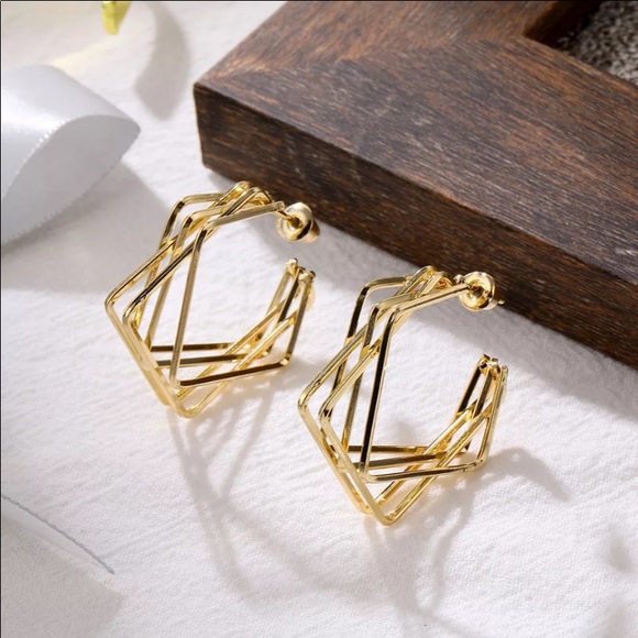 Hoop Earrings - Picture 2 of 4